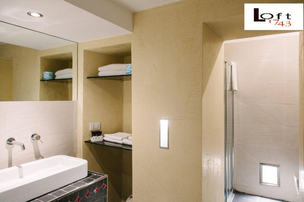 דירות סירקוזה 1743 Loft חדר תמונה