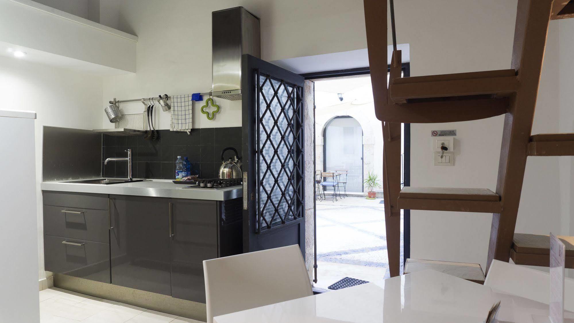 דירות סירקוזה 1743 Loft מראה חיצוני תמונה